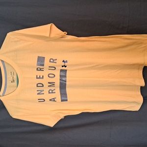 Under Armour size XL woman's tee.